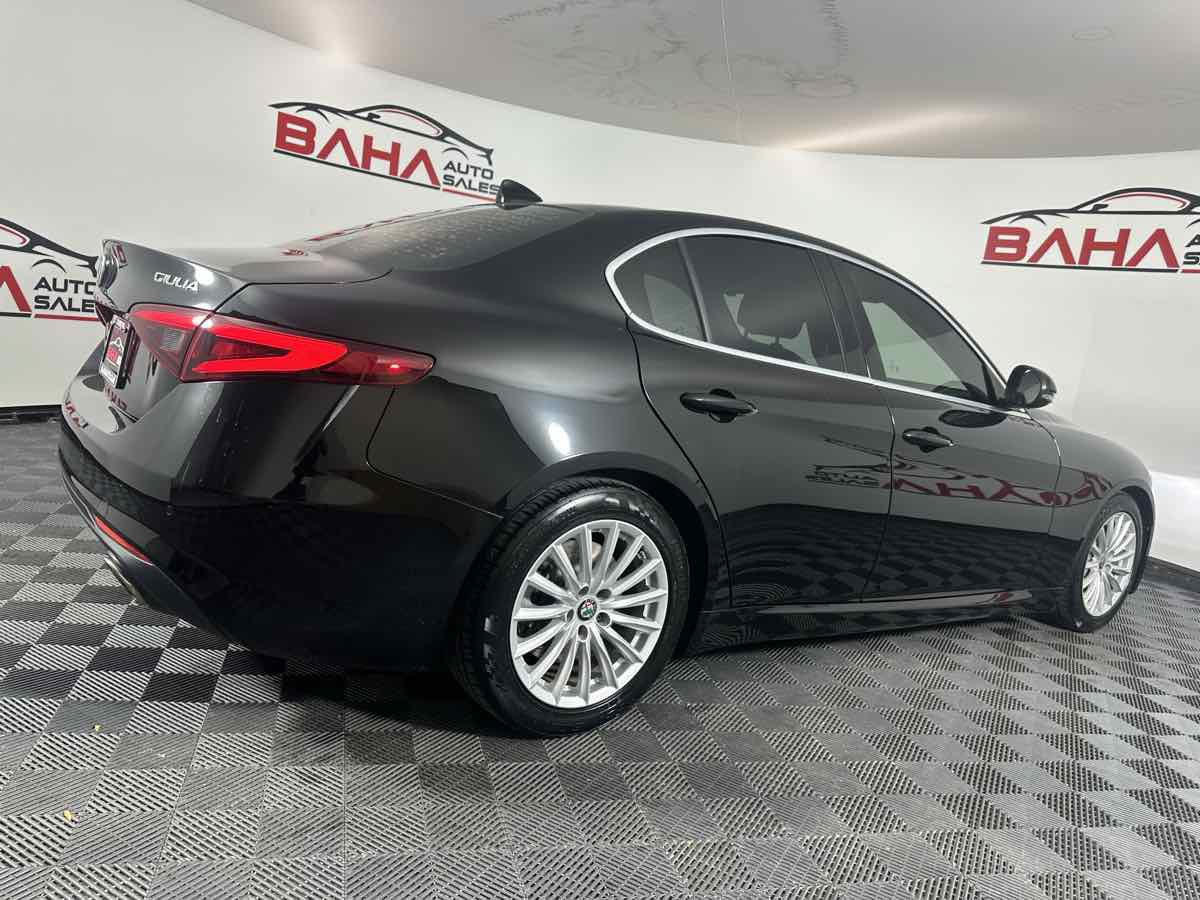 Used 2021 Alfa Romeo Giulia Sprint w/ Active Assist 1 Package RWD image 10