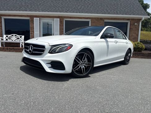 Used 2020 Mercedes-Benz E 350 Sedan image 5