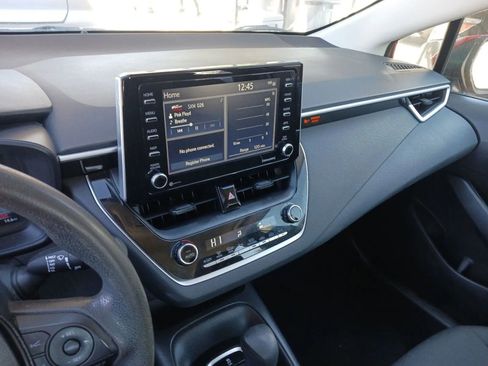 Used 2021 Toyota Corolla LE image 7