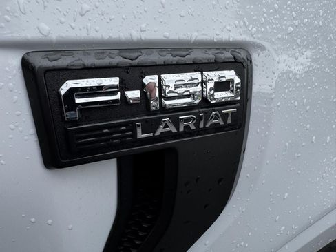 Used 2023 Ford F150 Lariat w/ Equipment Group 502A High AWD/4WD image 11