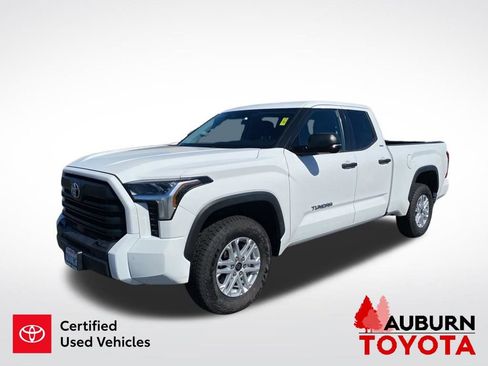 Used 2022 Toyota Tundra SR5 w/ SR5 Convenience Package AWD/4WD image 4