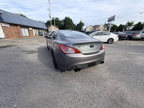 Used 2010 Hyundai Genesis 2.0T RWD image 37