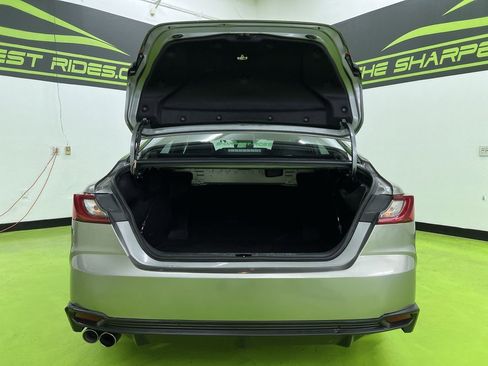 Used 2025 Toyota Camry SE FWD image 9