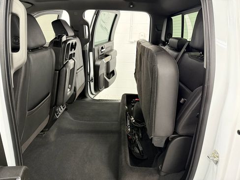 Used 2022 Chevrolet Silverado 2500 LT w/ Convenience Package image 14