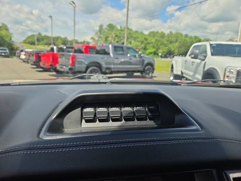 Used 2023 Ford Ranger Lariat w/ Tremor Off-Road Package AWD/4WD image 18