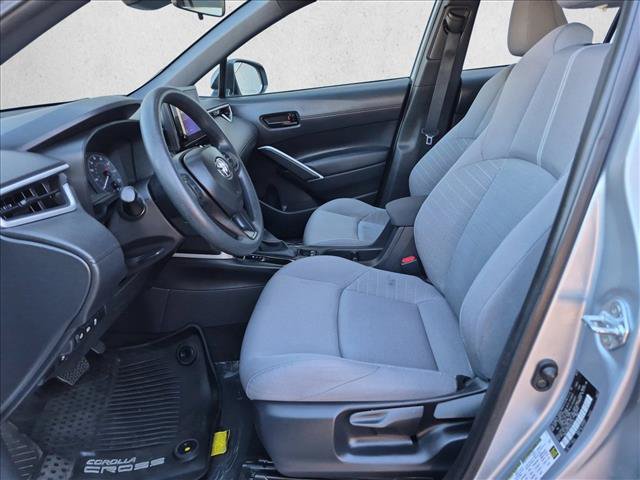 Used 2025 Toyota Corolla Cross AWD Hybrid image 16