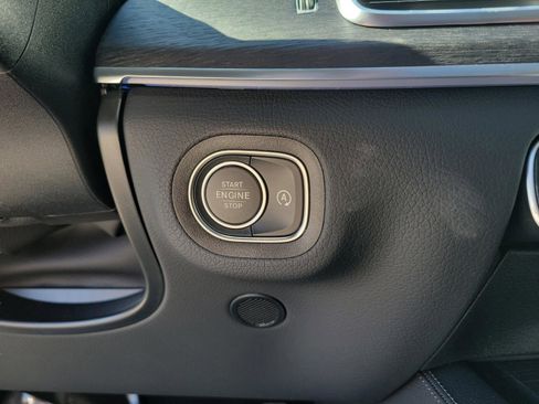 New 2026 Mercedes-Benz GLS 450 4MATIC image 30