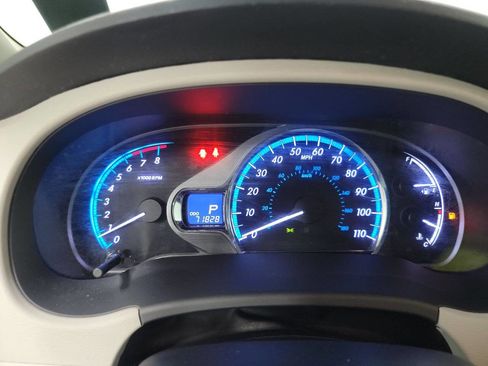 Used 2014 Toyota Sienna XLE image 13