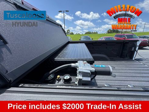 Used 2023 GMC Sierra 2500 Denali w/ Denali Ultimate Package AWD/4WD image 21