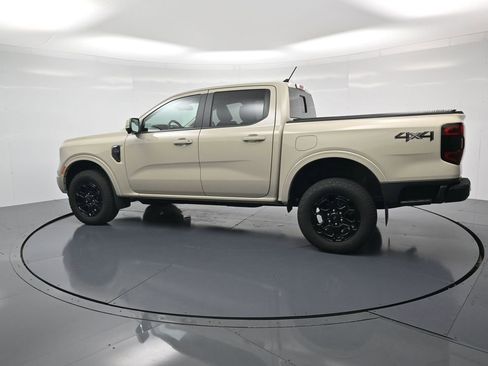 Used 2025 Ford Ranger Lariat w/ Black Appearance Package AWD/4WD image 3