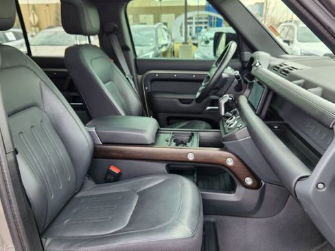 Used 2022 Land Rover Defender 110 X image 15