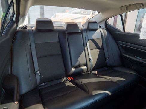 Used 2020 Nissan Altima 2.5 SR w/ Premium Package FWD image 27