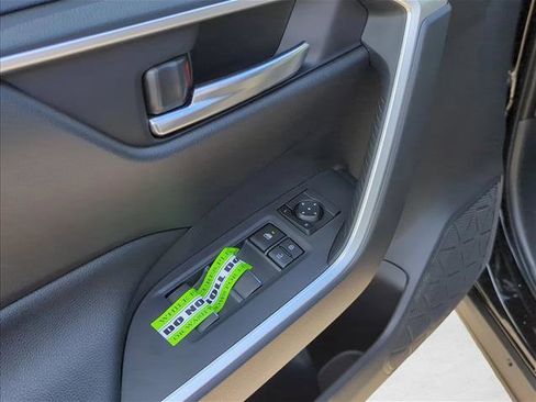 New 2025 Toyota RAV4 SE image 8