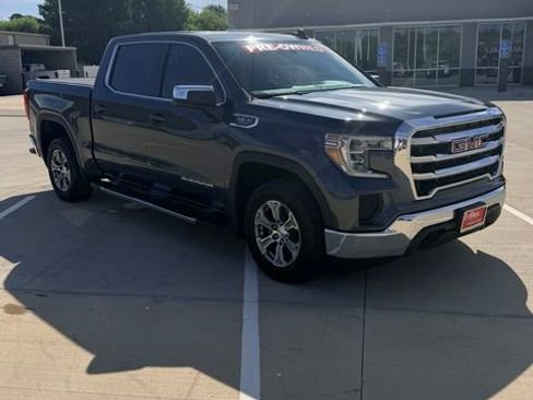 Used 2020 GMC Sierra 1500 SLE w/ SLE Value Package RWD image 9
