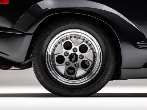 Used 1989 Lamborghini Countach Coupe RWD image 47