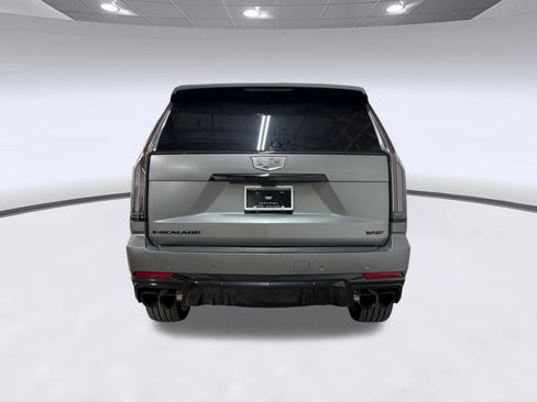 Certified 2026 Cadillac Escalade V w/ LPO, Onyx Lite Package AWD/4WD image 9