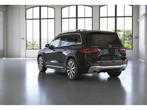 Certified 2023 Mercedes-Benz GLB 250 4MATIC image 13