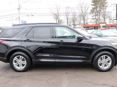 Used 2020 Ford Explorer XLT w/ Comfort Package image 6