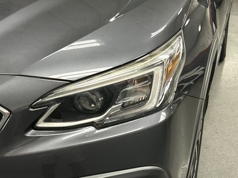Used 2020 Subaru Outback Limited AWD/4WD image 5