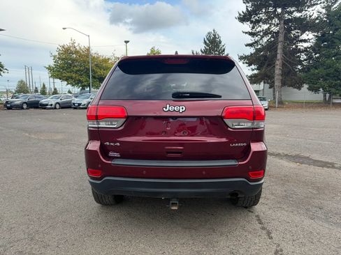 Used 2017 Jeep Grand Cherokee Laredo w/ Quick Order Package 23E AWD/4WD image 4