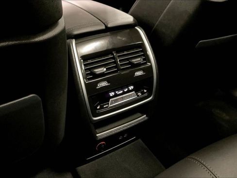 Used 2025 BMW X5 xDrive40i w/ Climate Comfort Package AWD/4WD image 10