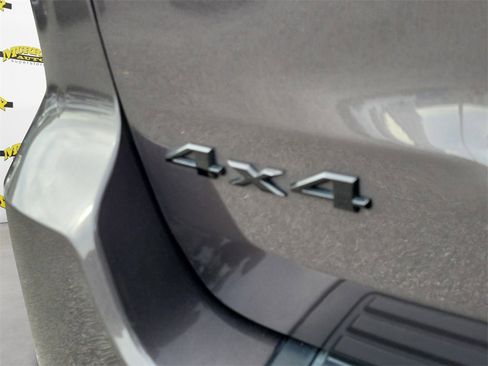 Used 2021 Jeep Grand Cherokee Laredo X image 8