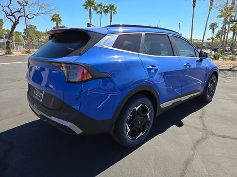 New 2026 Kia Sportage EX w/ EX Panorama Roof Package image 5