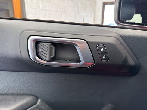 Used 2024 Ford Bronco Badlands w/ Sasquatch Package AWD/4WD image 36