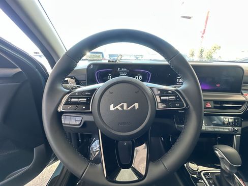 Certified 2026 Kia Seltos S image 11