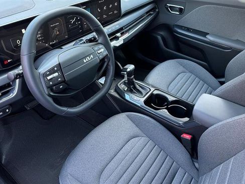 New 2025 Kia K4 EX image 10