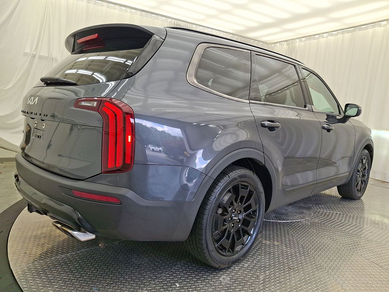 Used 2022 Kia Telluride EX w/ EX Premium Package AWD/4WD image 28