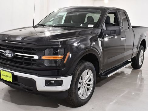 New 2026 Ford F150 XLT w/ XLT Chrome Appearance Package AWD/4WD image 2