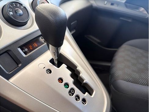 Used 2009 Toyota Matrix FWD image 22