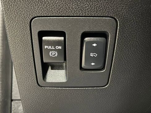 Used 2018 Ford F150 XLT w/ Equipment Group 302A Luxury image 20