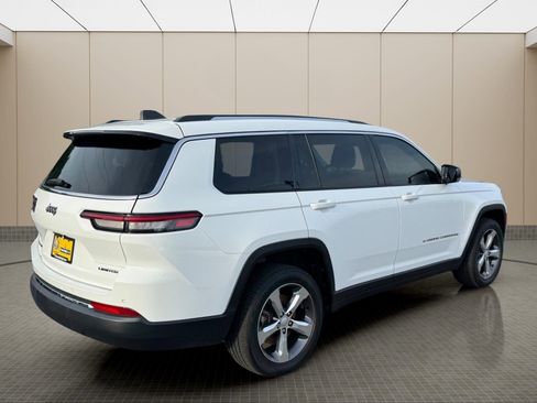 Used 2021 Jeep Grand Cherokee L Limited AWD/4WD image 3