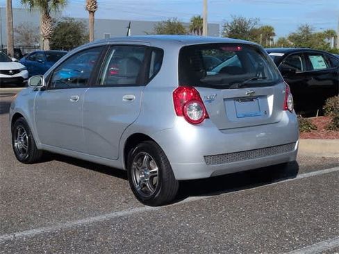 Used 2011 Chevrolet Aveo5 LT w/ Power and Convenience Package image 6
