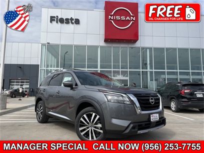 New 2025 Nissan Pathfinder Platinum w/ Cargo Package