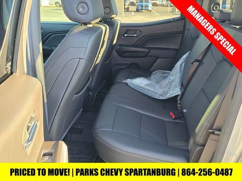New 2025 Chevrolet Colorado LT w/ LT Convenience Package image 15