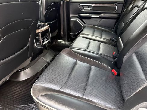 Used 2020 RAM 1500 Laramie AWD/4WD image 17