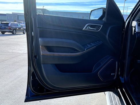 Used 2019 GMC Yukon Denali w/ Denali Ultimate Package image 10