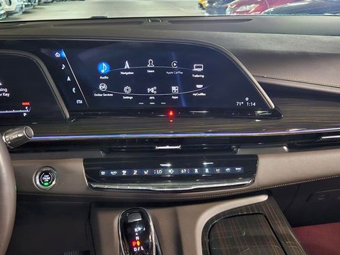 Used 2023 Cadillac Escalade Sport w/ LPO, ONYX Package AWD/4WD image 14