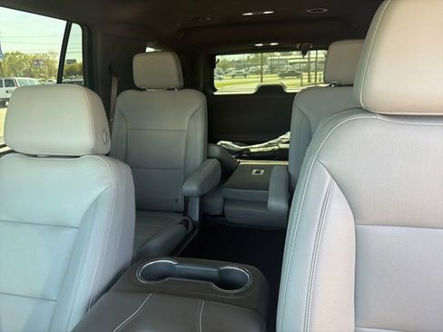 Used 2024 Chevrolet Tahoe Z71 w/ Z71 Off-Road Package image 32