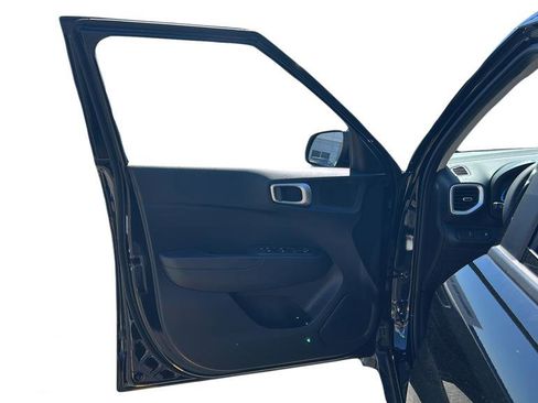 New 2026 Hyundai Venue SE FWD image 11