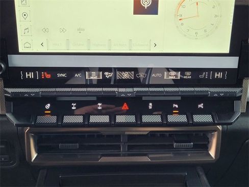 Used 2024 GMC Hummer EV 2X w/ Extreme Off-Road Package image 21