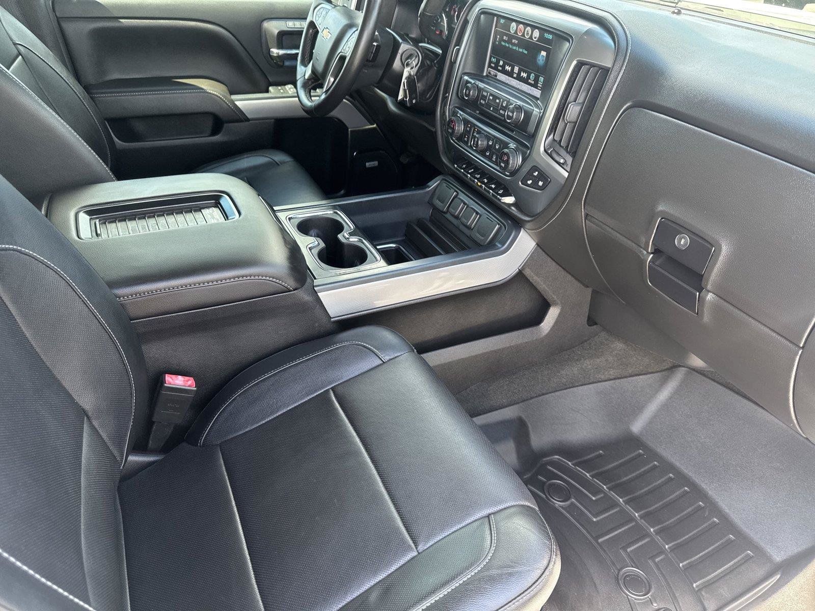 Used 2018 Chevrolet Silverado 1500 LTZ Z71 w/ LTZ Plus Package AWD/4WD image 34