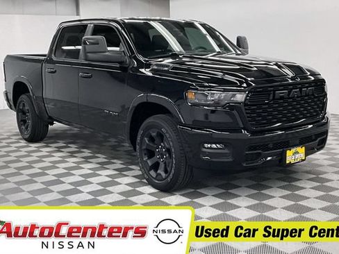 Used 2025 RAM 1500 Big Horn AWD/4WD image 1