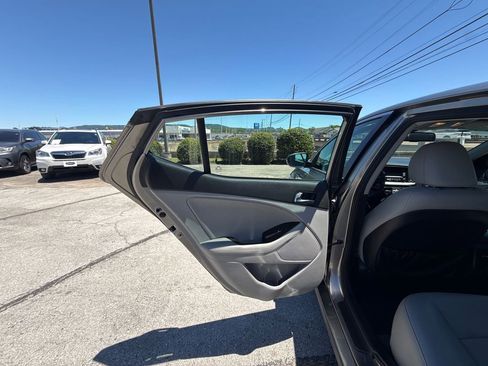 Used 2015 Kia Optima EX FWD image 11