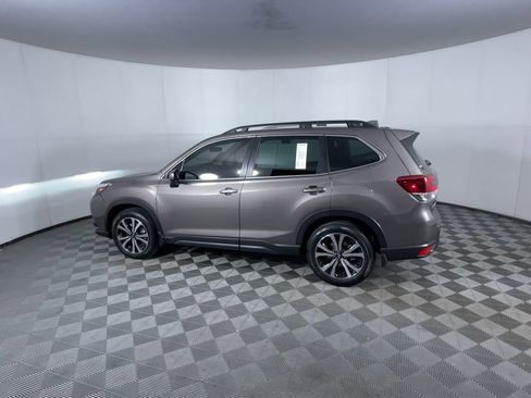 Used 2023 Subaru Forester Limited image 6