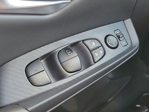 Used 2025 Nissan Sentra SV w/ Trunk Package FWD image 14