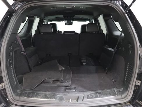 Used 2025 Dodge Durango GT AWD/4WD image 38